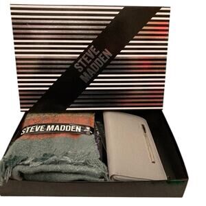 Brand New Special 2 PcBox Set STEVE MADDEN Sage Pink Scarf Embos Wallet
